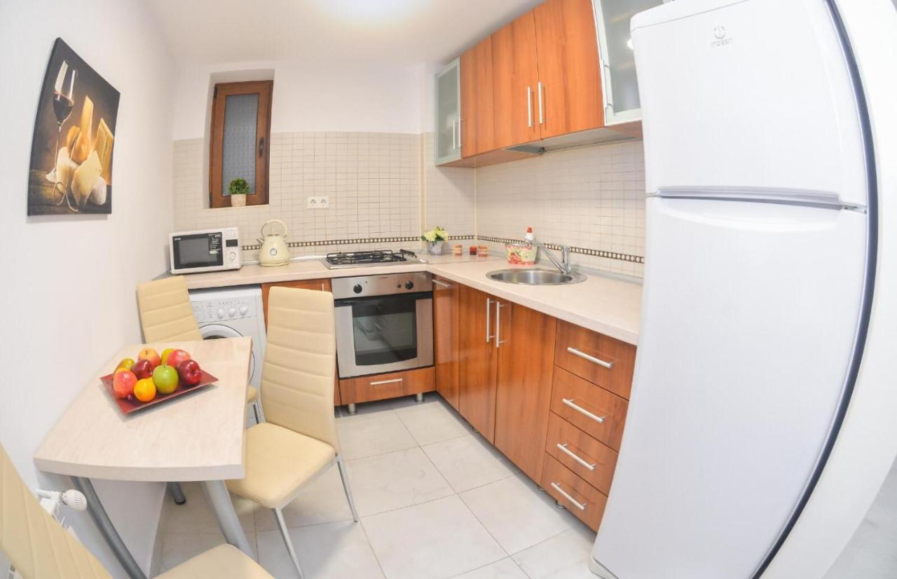 Spacious And Modern Apartment Close To Old City บูคาเรสต์ ภายนอก รูปภาพ
