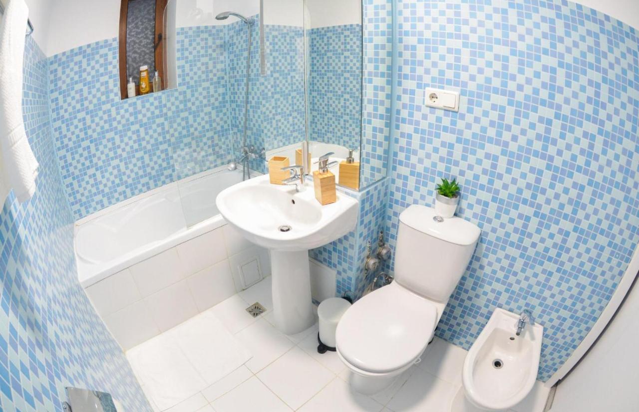 Spacious And Modern Apartment Close To Old City บูคาเรสต์ ภายนอก รูปภาพ