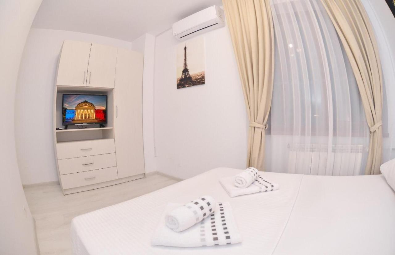Spacious And Modern Apartment Close To Old City บูคาเรสต์ ภายนอก รูปภาพ